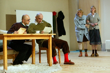6 von 10: Guntram Brattia, Andreas Grothgar,Anja Boche, Leslie Malton (© Alexander Paul Englert)