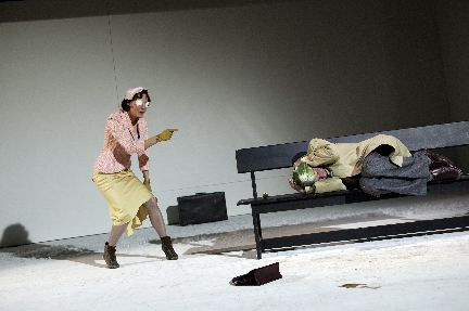 2 von 7: Katrin Grumeth, Mathias Max Herrmann (© Alexander Paul Englert)
