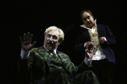 3 von 9: Felix von Manteuffel, Roland Bayer (© Alexander Paul Englert)
