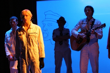 4 von 9: Max Landgrebe, Anne Mller, Moritz Peters, Marco Schmedtje (118) (© Klaus Baqu)