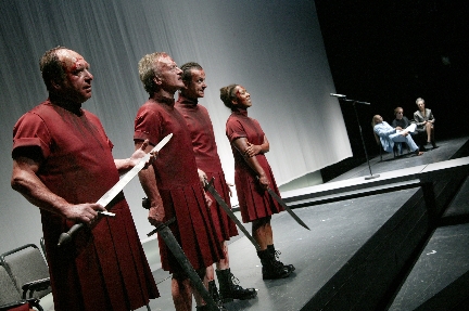 11 von 11: Roland Bayer, Falk Rockstroh, Matthias Redlhammer, Abak Safaei-Rad (© Alexander Paul Englert)