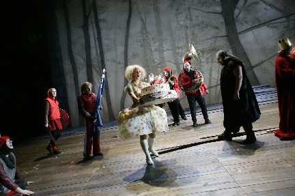 14 von 15: Tamara Weimerich, Ensemble (0839) (© Alexander Paul Englert)