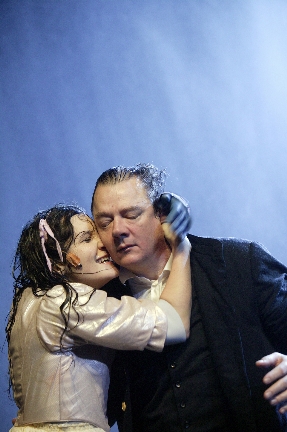 8 von 11: Sandra Bayrhammer, Peter Kurth (0309) (© Alexander Paul Englert)