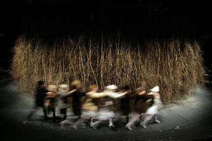 9 von 11: Kinderensemble (© Alexander Paul Englert)