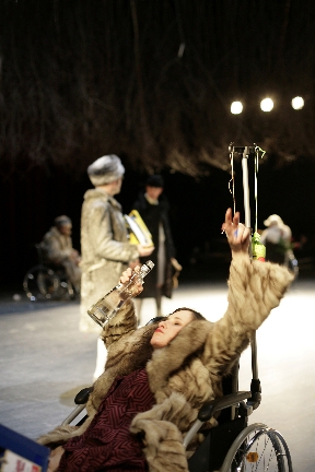 10 von 11: Sandra Bayrhammer, Ensemble (© Alexander Paul Englert)