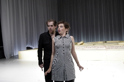 13 von 15: Sebastian Schindegger, Julia Penner (© Alexander Paul Englert)