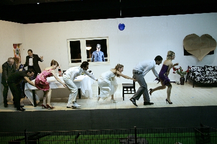 4 von 8: 2746 - Ensemble (© Alexander Paul Englert)