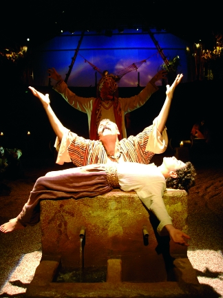 11 von 15: Kurban (© Trkisches Staatstheater)