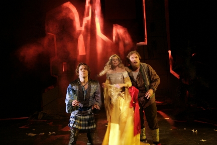 2 von 11: Bert Tischendorf, Leslie Malton, Michael Lucke (© Alexander Paul Englert)