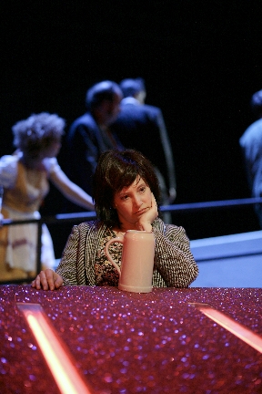 11 von 14: Susanne Buchenberger, Ensemble (© Alexander Paul Englert)