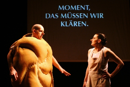 5 von 12: Sebastian Schindegger, Sascha Maria Icks (© Wolfgang Runkel)