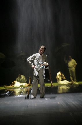 12 von 16:&nbsp;Oliver Kraushaar, Abak Safaei-Rad, Falilou Seck, Roland Bayer, Sandra Bayrhammer (&copy; Alexander Paul Englert)